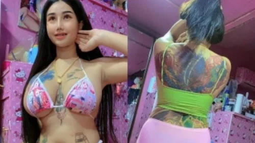 น้องมะหวย คลิปหลุด สาวไทยนมโตสักลายขี้เงี่ยน ช่วยตัวเองด้วยเซ็กส์ทอยในห้องนั่งเล่นพื้นบ้านครางเสียวหีแฉะน้ำเงี่ยนไหลเยิ้ม